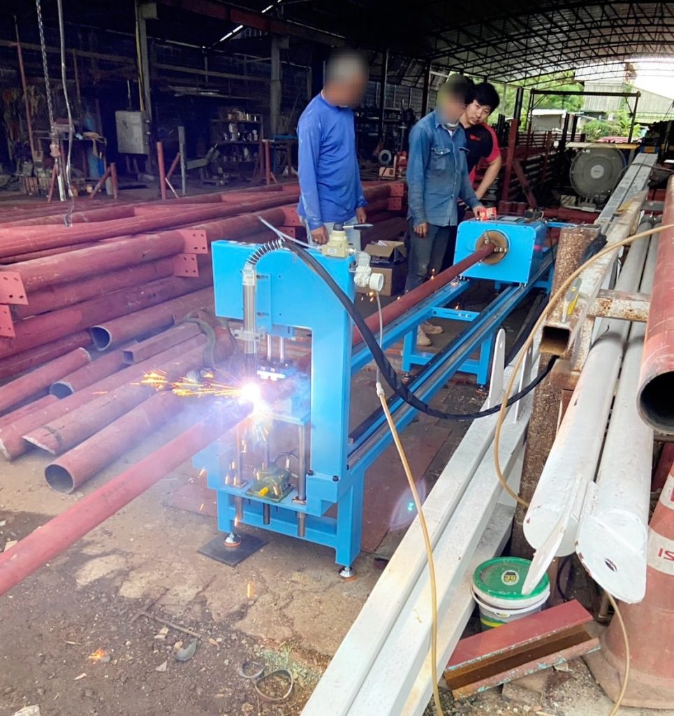 cnc plasma tube cutting machine working