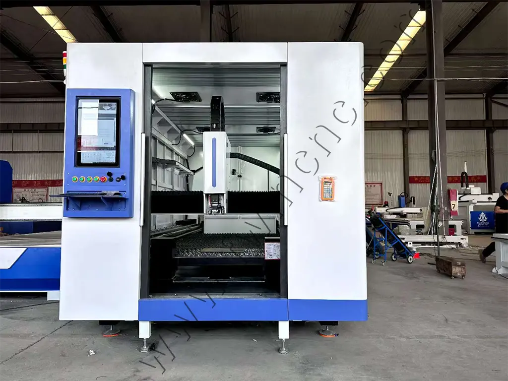 Enclosed Fiber Laser Cutting Machine with Exchange Table